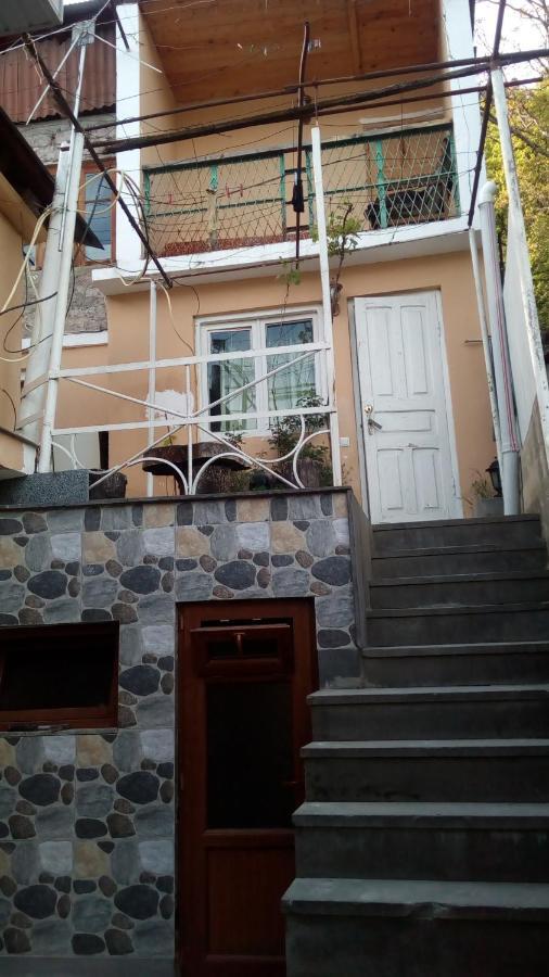 Guest House Khatuna Borjomi Esterno foto